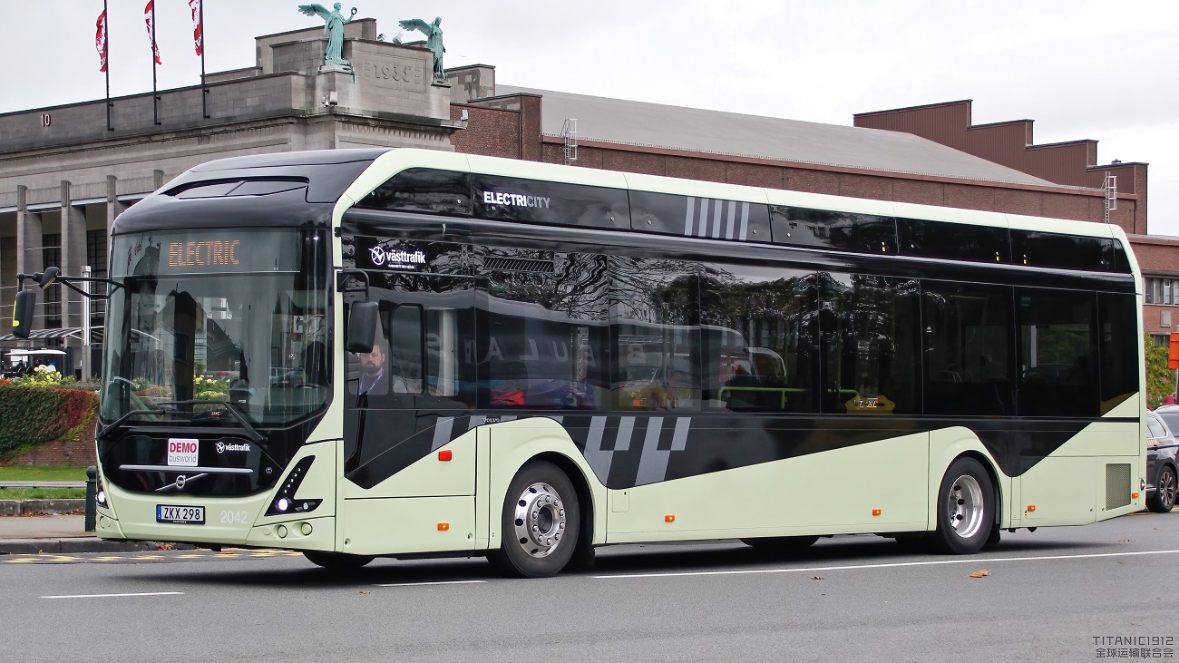 Gothenburg, Volvo 7900 Electric # 2042; Brussels — Busworld Bruxelles 2019