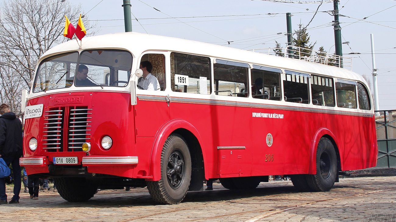 Прага, Škoda 706 RO № 206