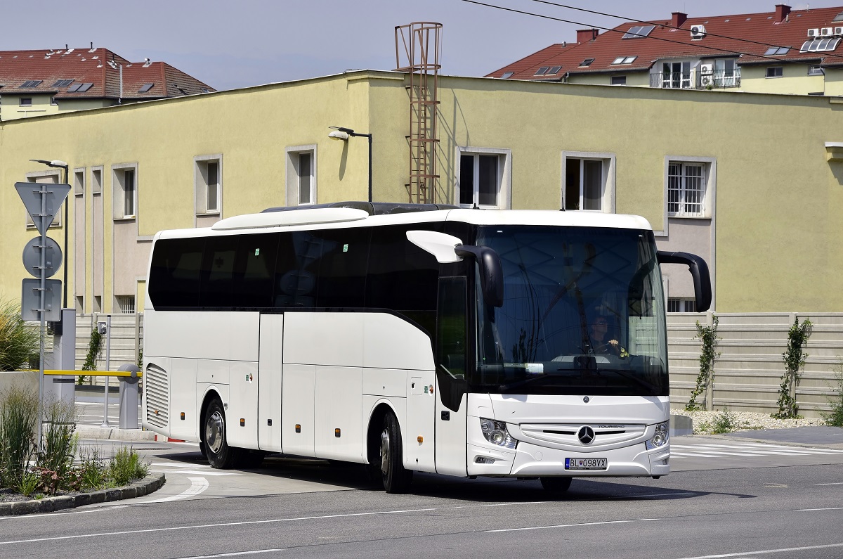Bratislava, Mercedes-Benz Tourismo 15RHD-III # BL-098VX