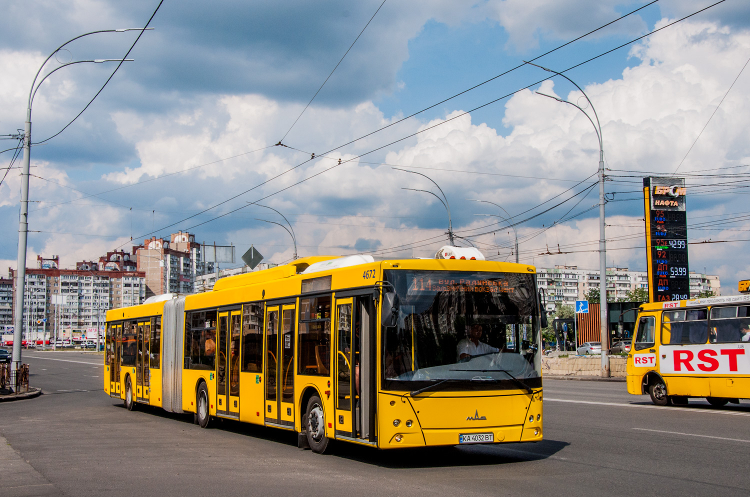 Kyiv, MAZ-215.069 # 4672