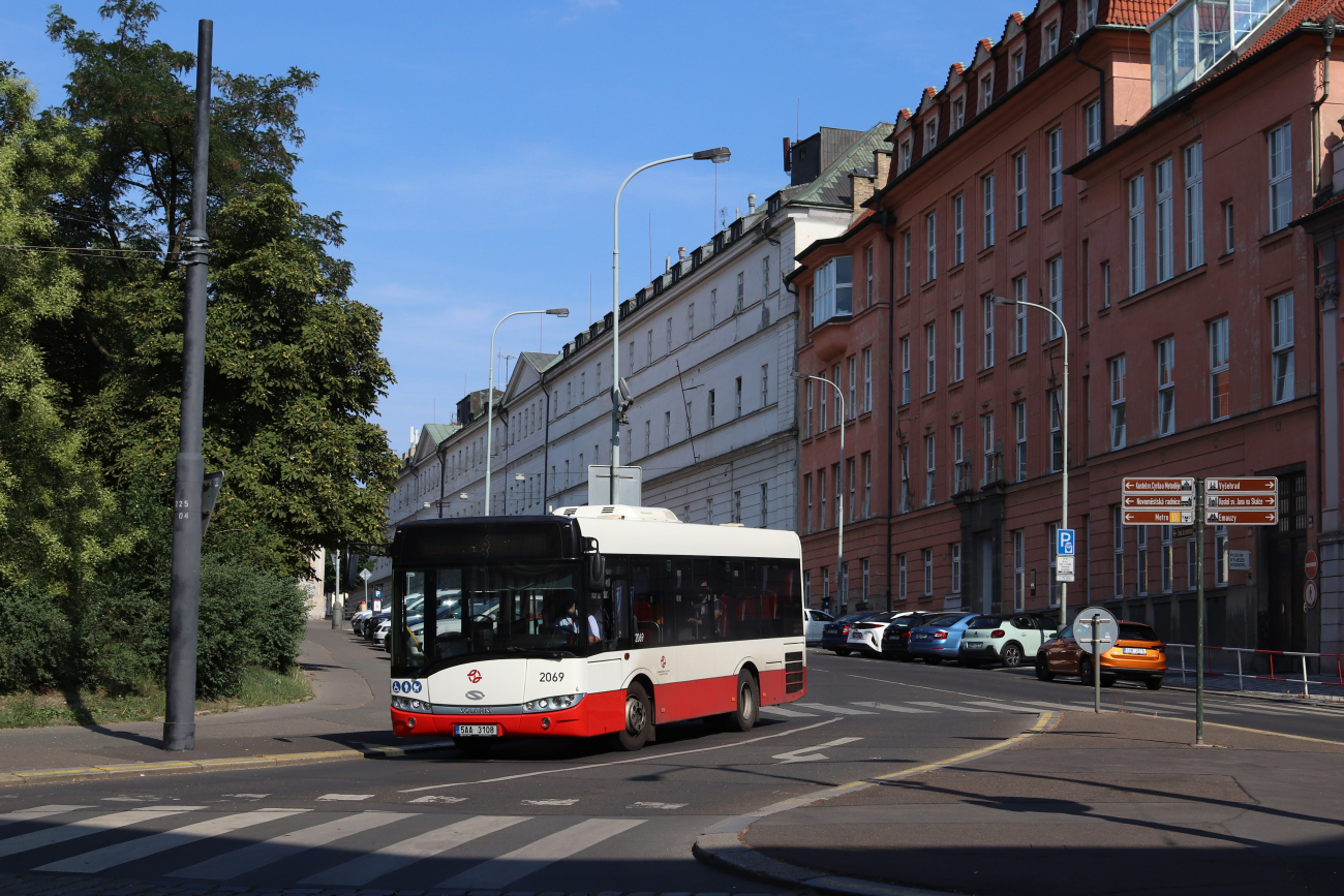 Прага, Solaris Urbino III 8,9 LE № 2069