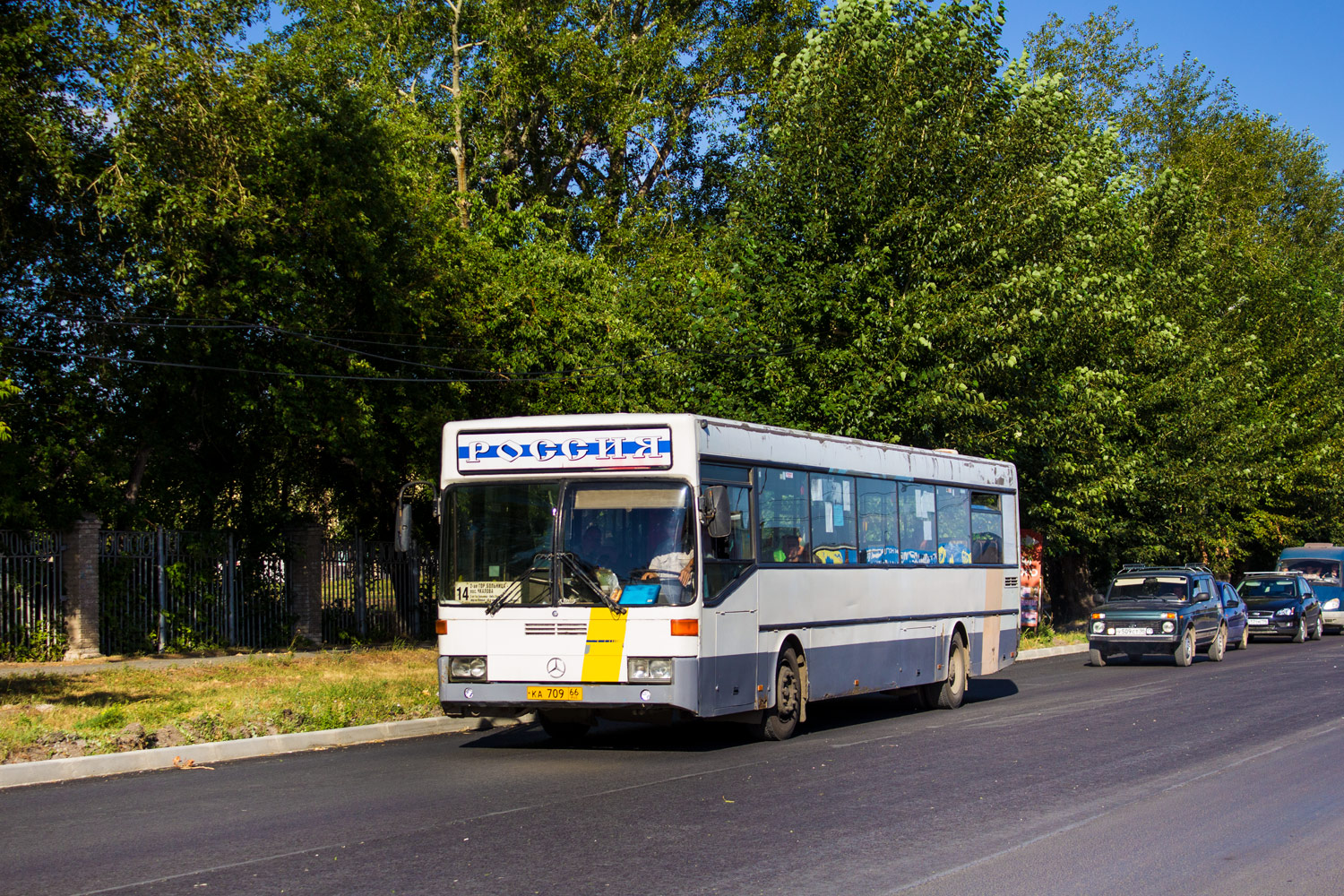 Kamensk-Ural'skiy, Mercedes-Benz O405 # КА 709 66