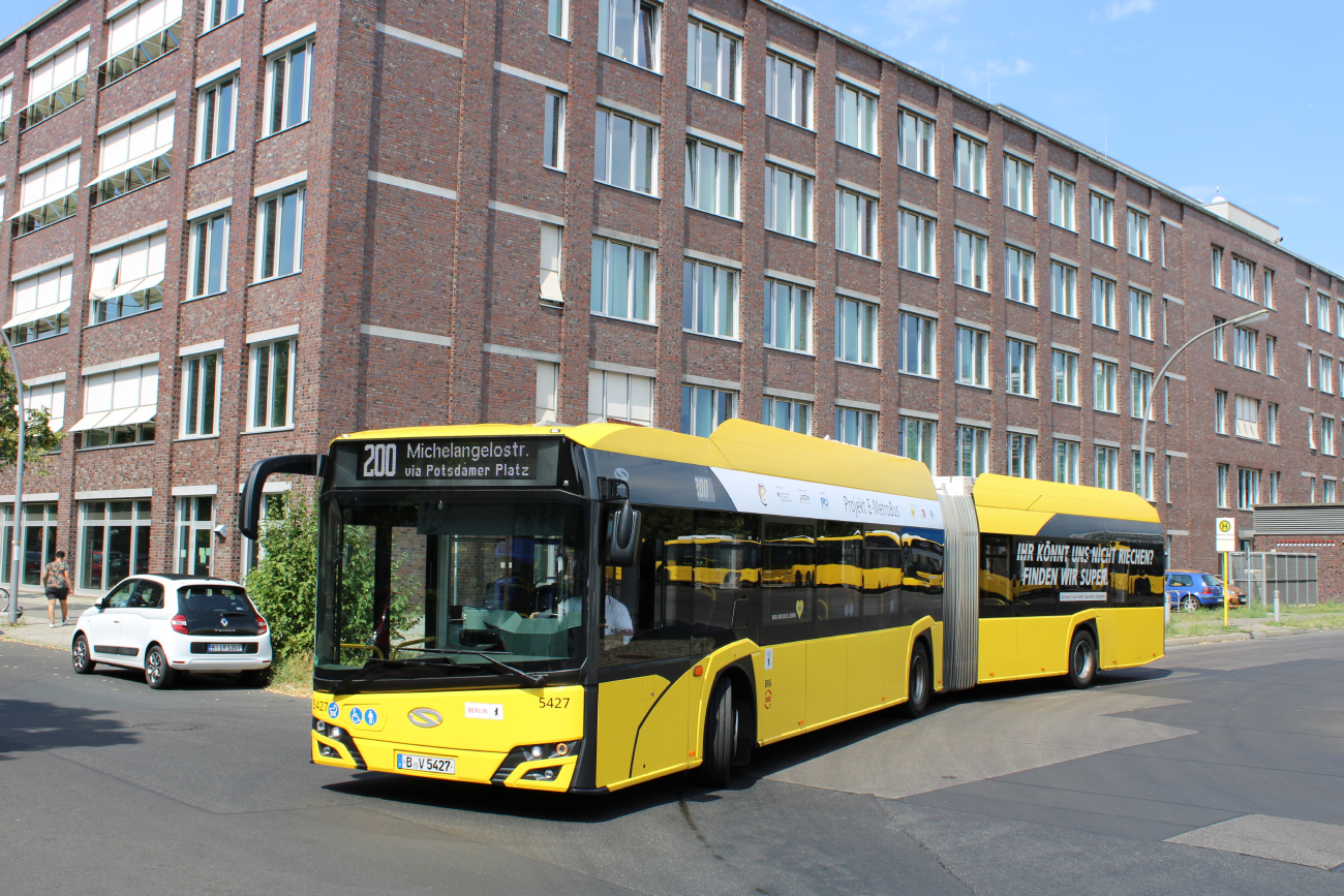 Berlin, Solaris Urbino IV 18 electric č. 5427