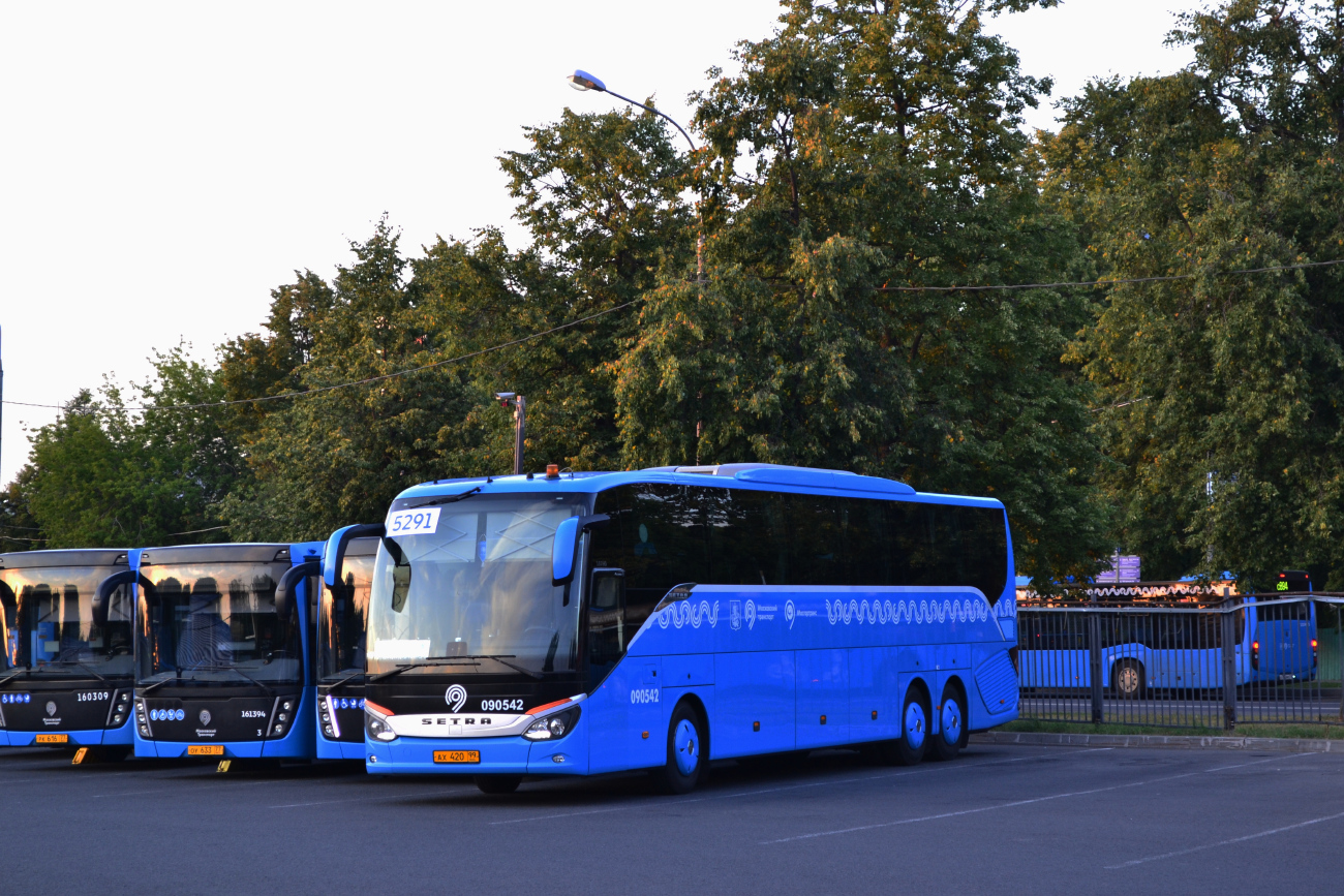 Moscow, Setra S517HD # 090542
