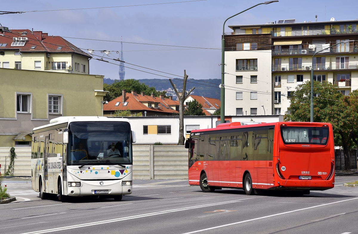 Dunajská Streda, Irisbus Crossway 10.6M # DS-508DO; Bratislava, IVECO Crossway LE Line 12M # 8757