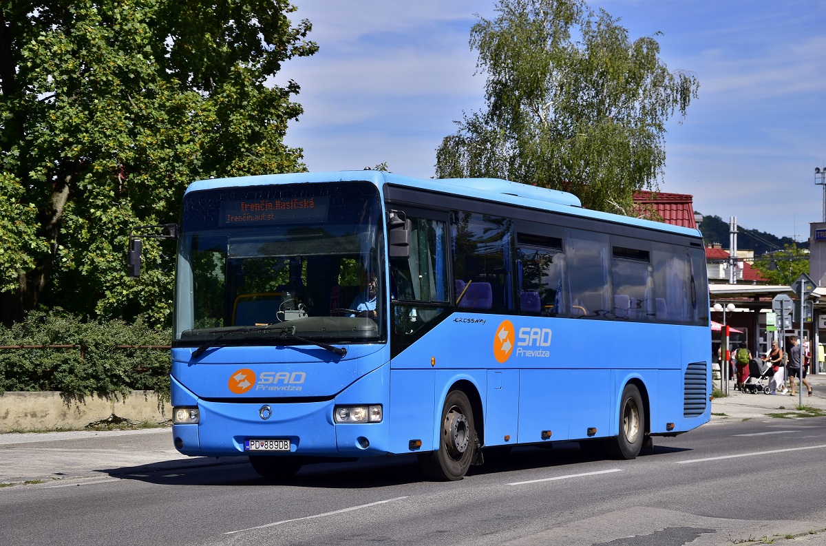 Bánovce nad Bebravou, Irisbus Crossway 10.6M № PD-889DB