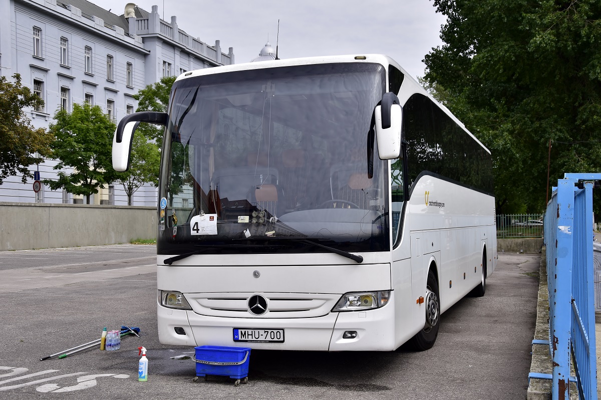 Ungarn, other, Mercedes-Benz Tourismo 16RHD-II M/2 # MHU-700