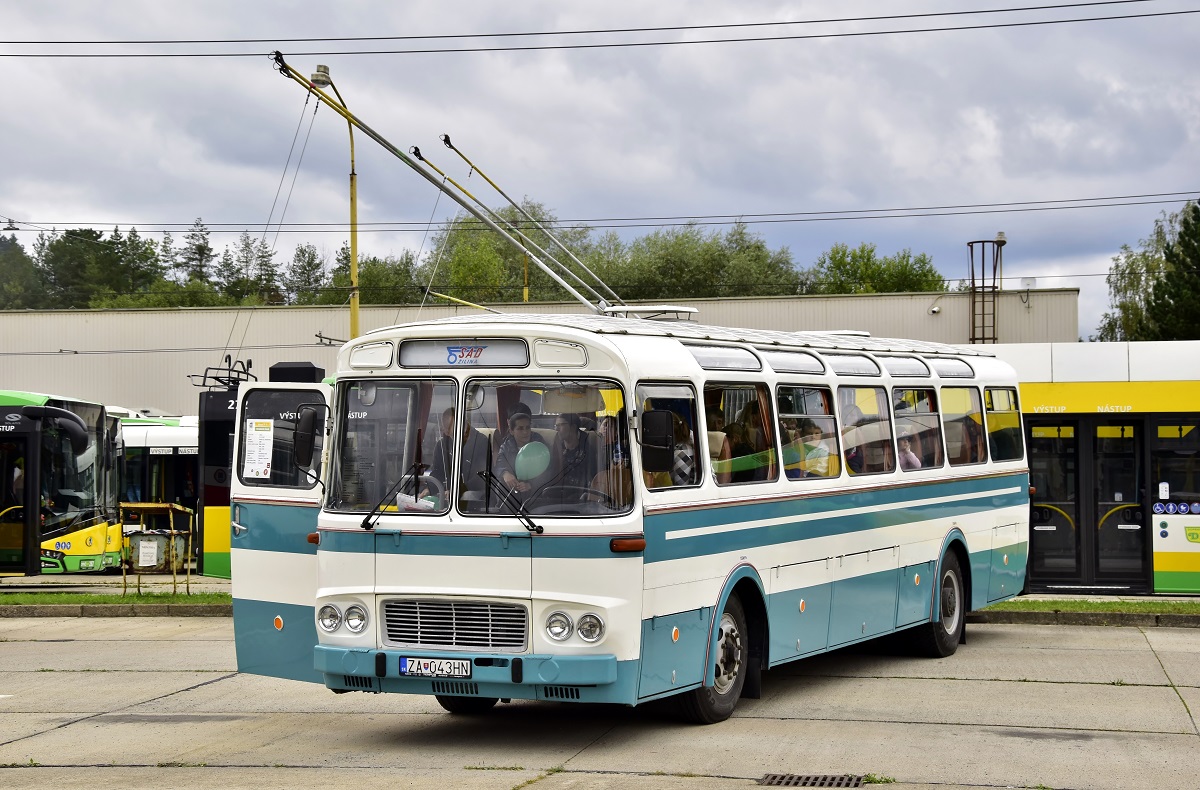 Žilina, Karosa ŠD11.2040 Turist # ZA-043HN