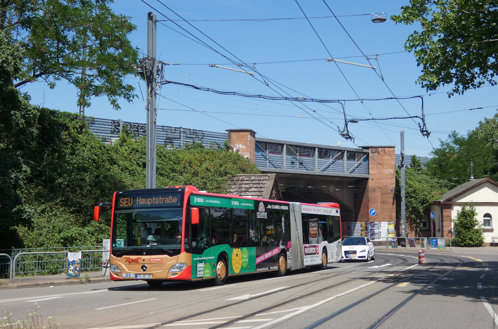 Freiburg im Breisgau, Mercedes-Benz Citaro C2 GÜ # FR-AR 27