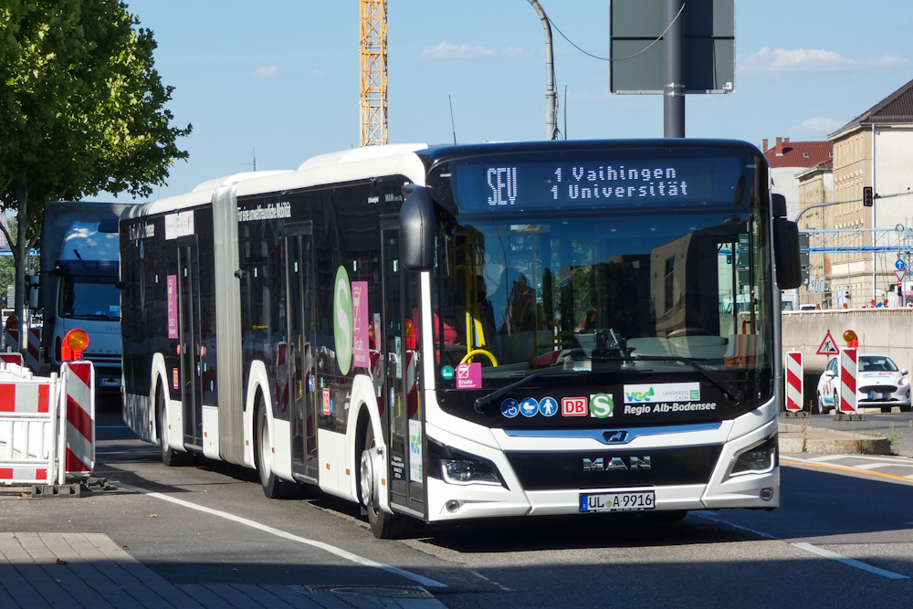 Ulm, MAN 18C Lion's City NG360 EfficientHybrid # UL-A 9916; Stuttgart — SEV Stammstreckensperrung S-Bahn Stuttgart