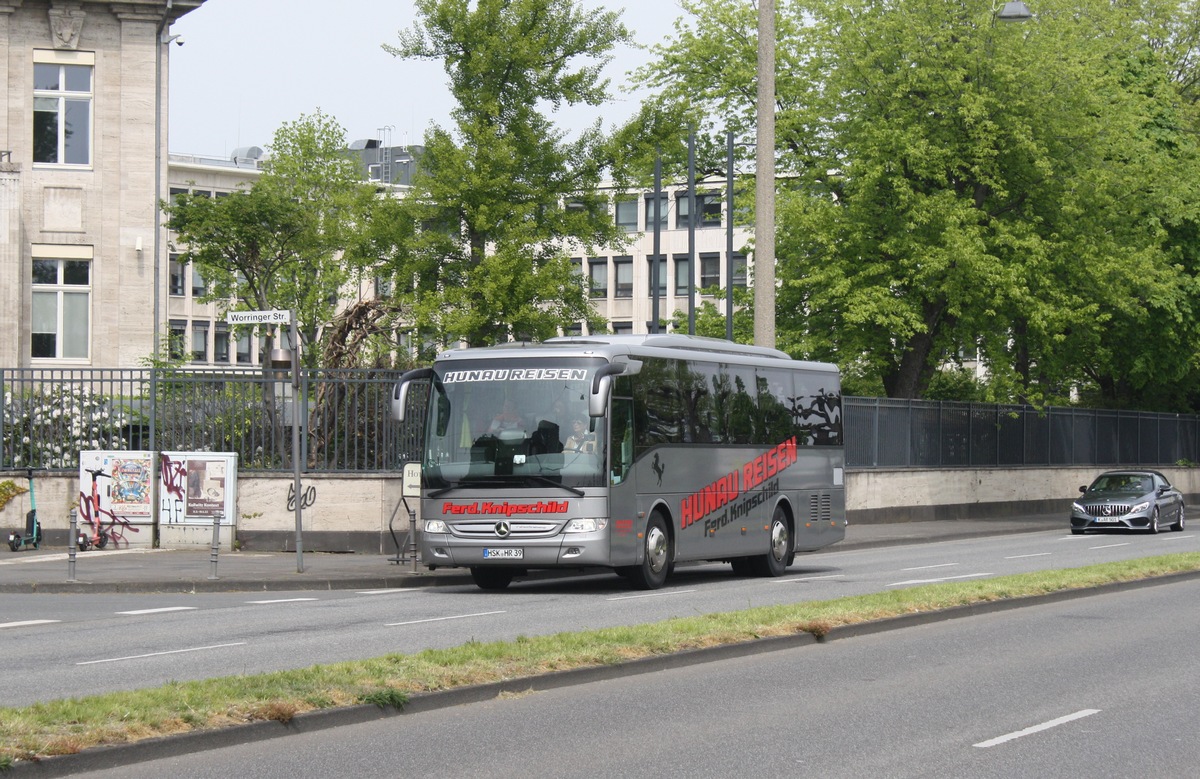 Meschede, Mercedes-Benz Tourismo 11RH-II K # HSK-HR 39