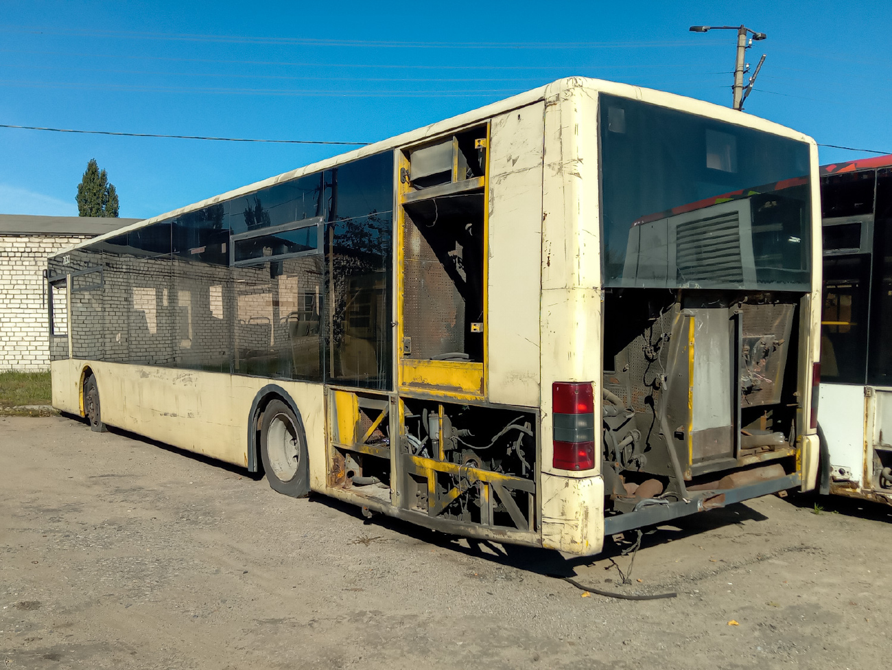 Kyiv, LAZ A183D1 No. 7132