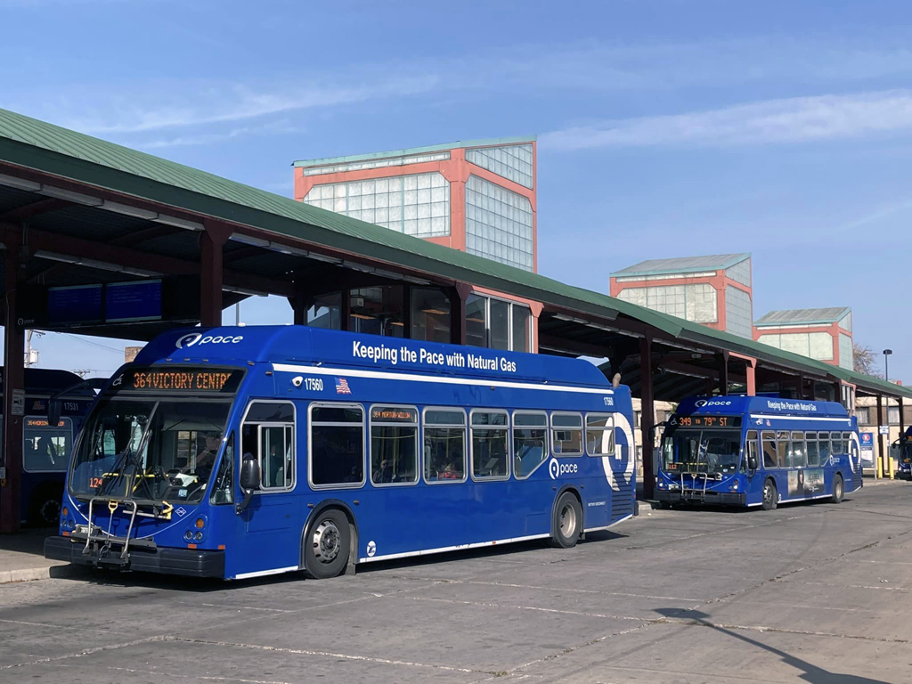 Чикаго, El Dorado National Axess BRT № 17560