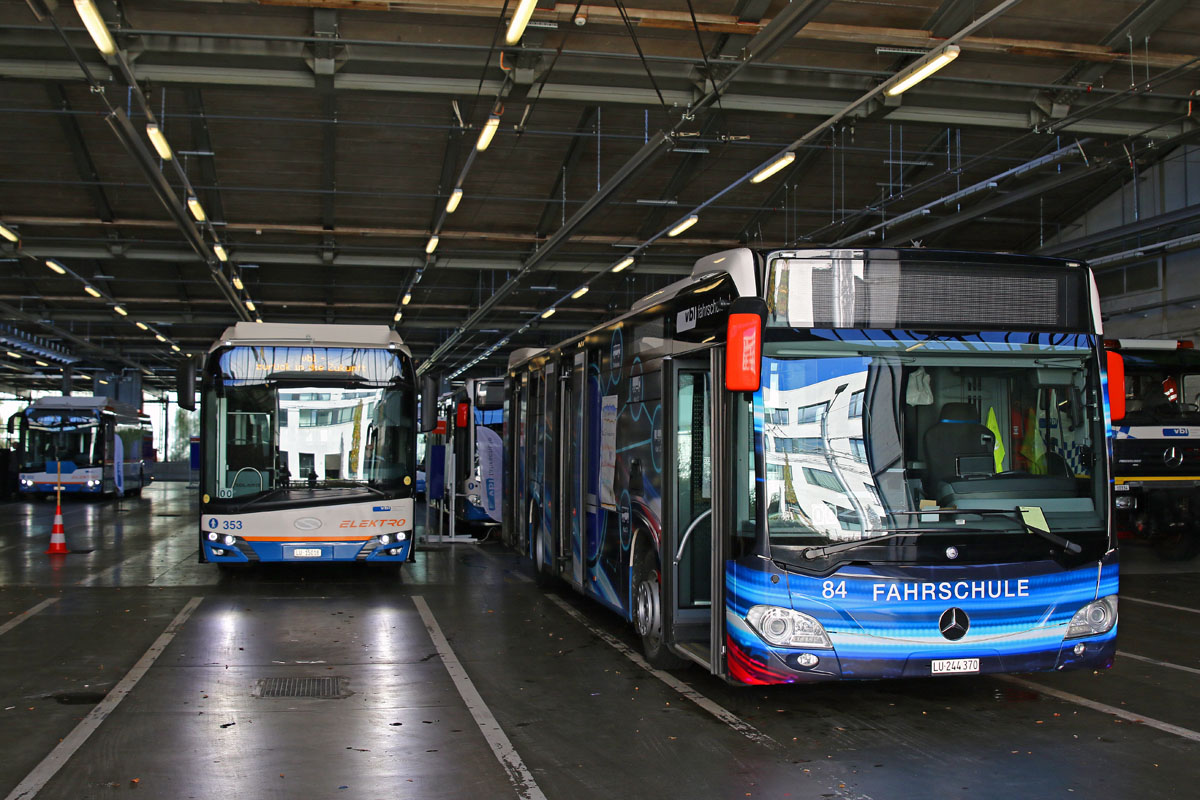 Lucerne, Solaris Urbino IV 12 electric nr. 353; Lucerne, Mercedes-Benz Citaro C2 nr. 84