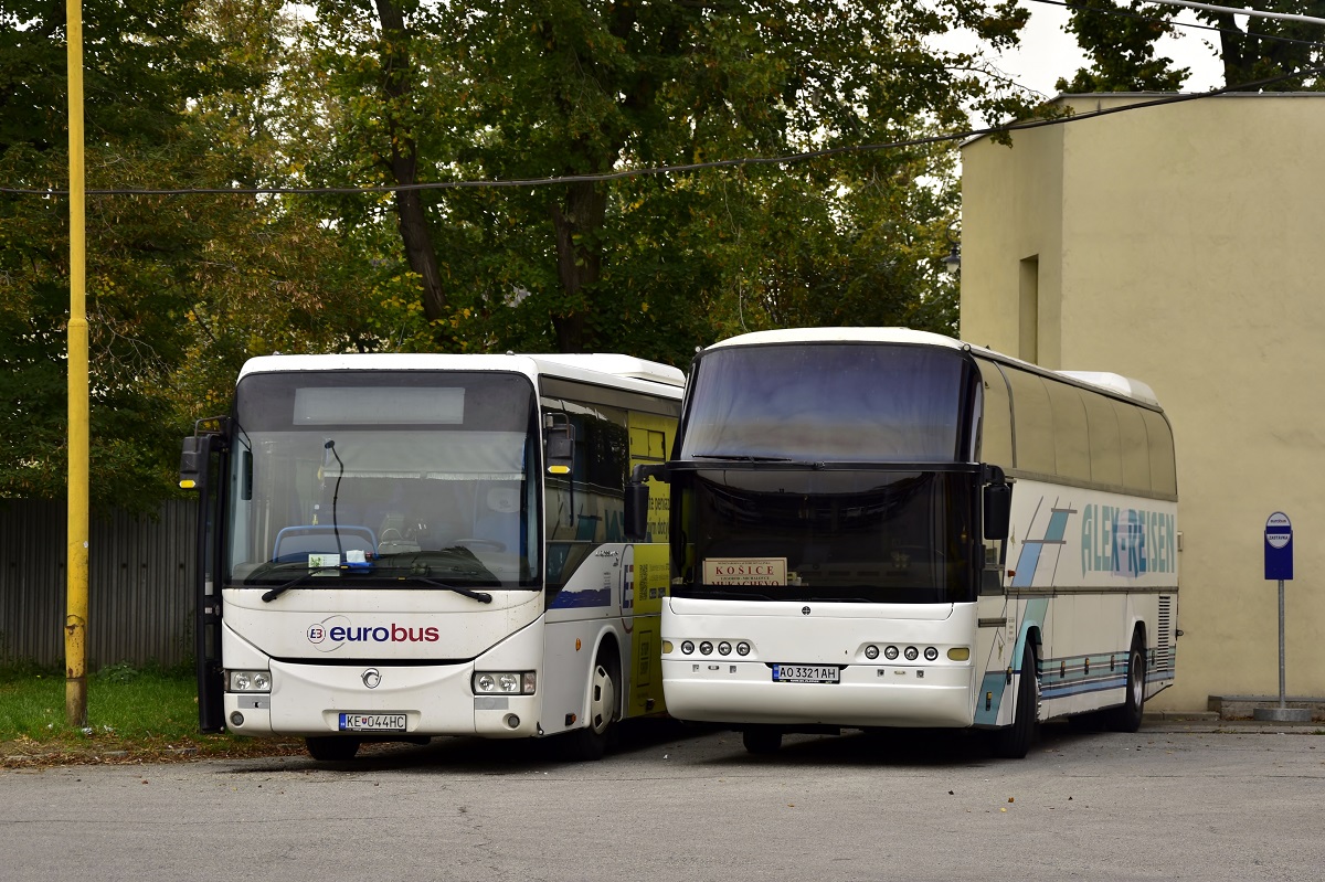 Мукачево, Neoplan N116 Cityliner No. АО 3321 АН; Rožňava, Irisbus Crossway 12M No. KE-044HC
