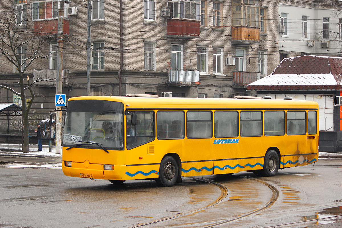 Dnipro, Mercedes-Benz O345 Ü # 153