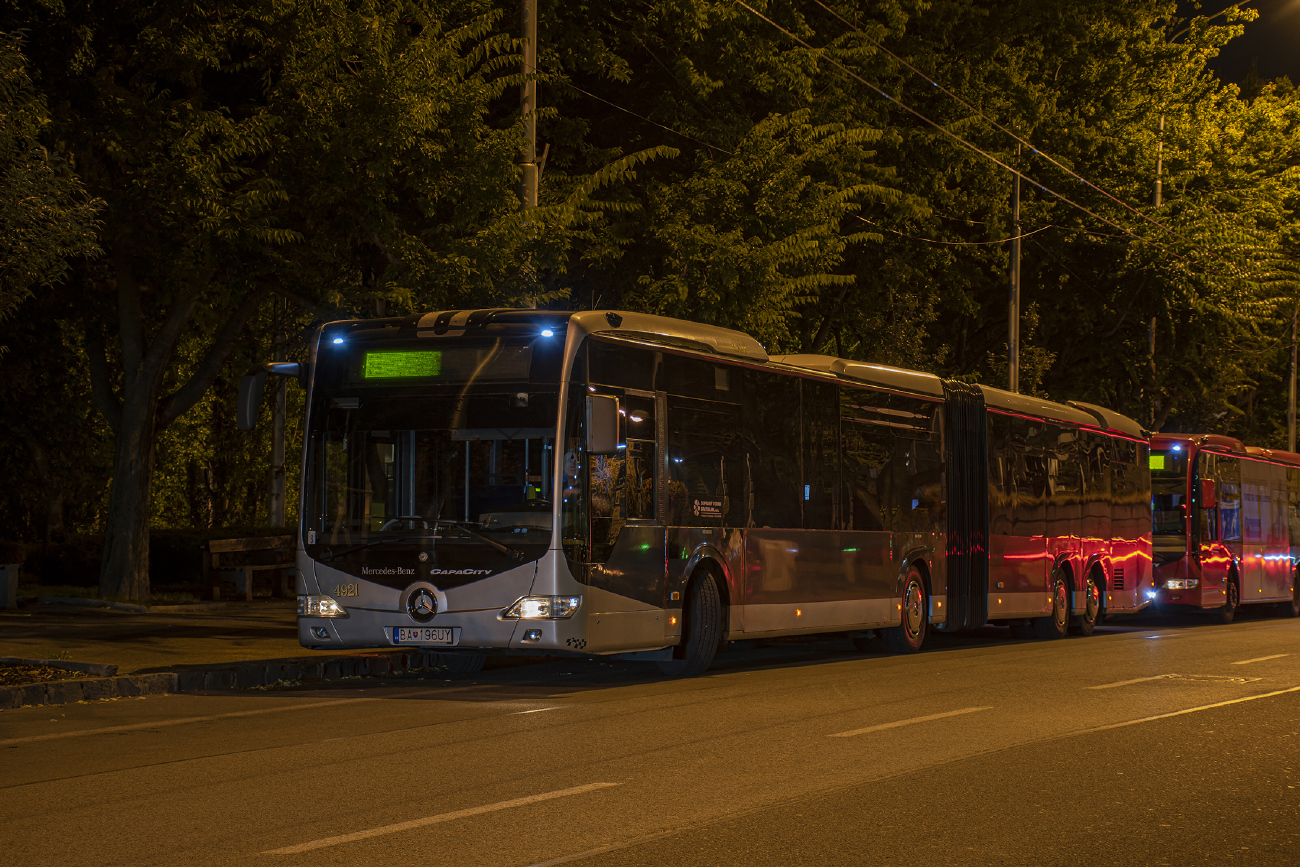 Bratislava, Mercedes-Benz CapaCity GL č. 4921