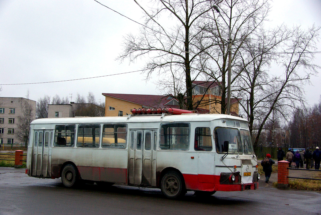 Konakovo, LiAZ-677М č. АВ 366 69