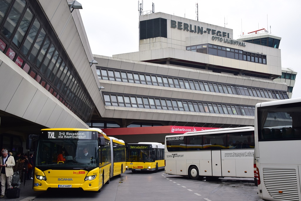 Berlin, Scania Citywide LFA nr. 4487; Berlin, MAN A21 NL263 nr. 1416