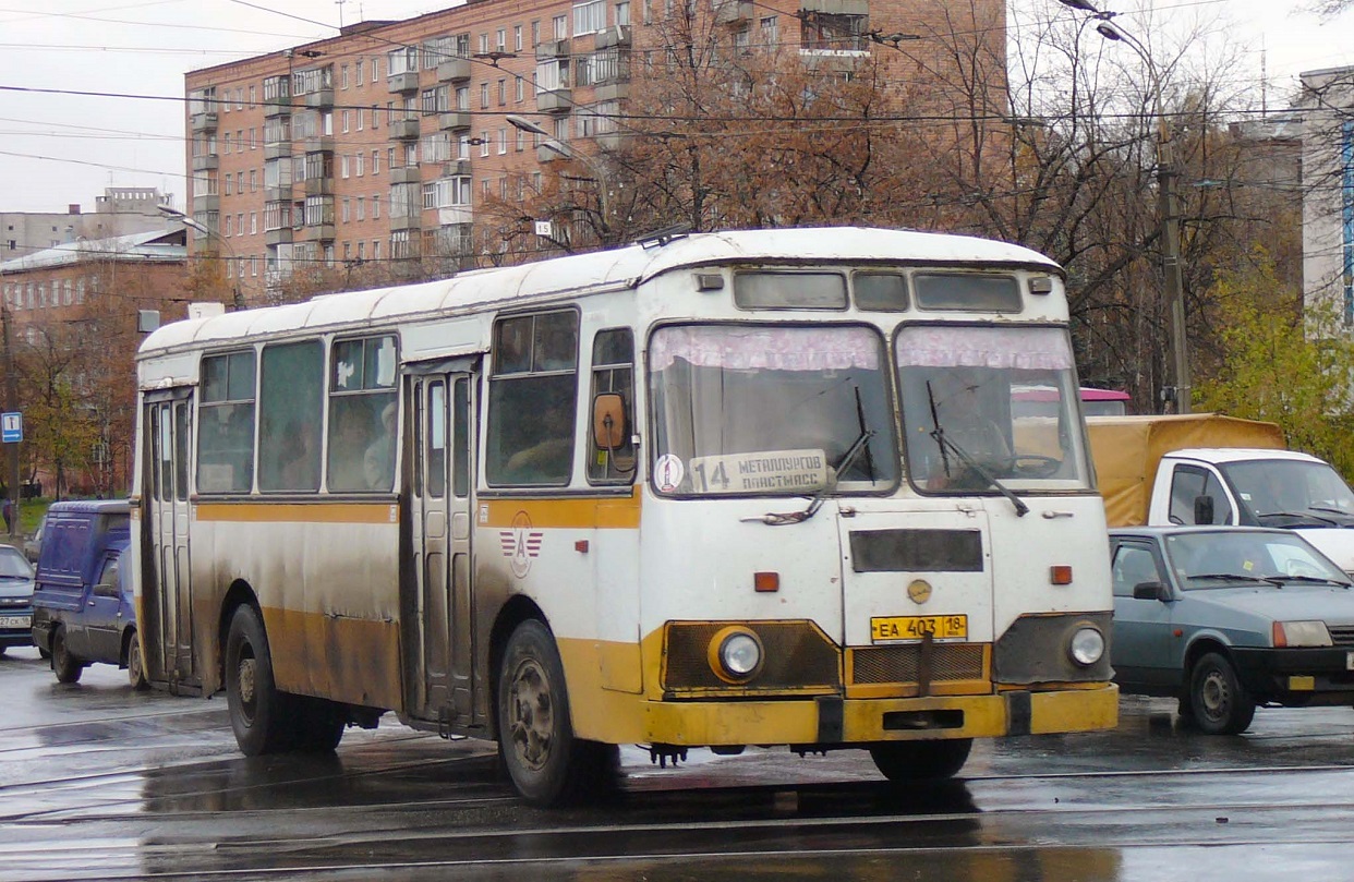 Izhevsk, LiAZ-677М # ЕА 403 18