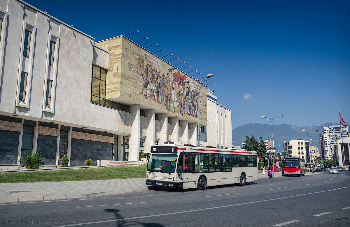 Tirana, Den Oudsten Alliance City B96 # AA-690FK