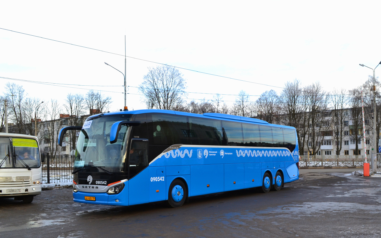 Moscow, Setra S517HD № 090542