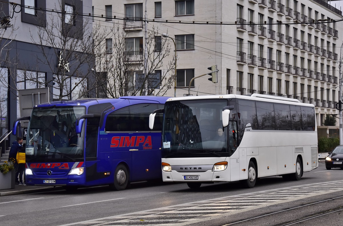 Mangalia, Mercedes-Benz O580 / Travego (all) # CT 07 SYM; Bratislava, Setra S415GT-HD # BL-961HF