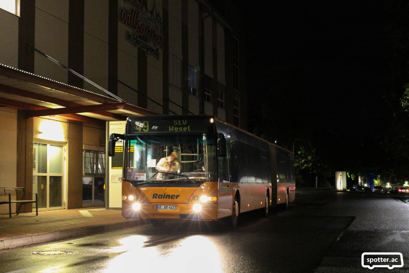 Gelsenkirchen, Neoplan N4421/3 Centroliner # GE-AR 4422