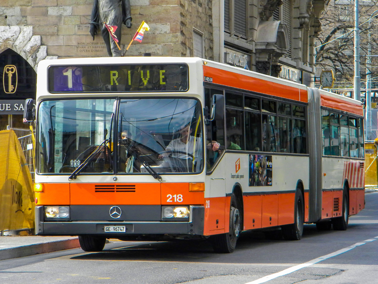 Genf, Mercedes-Benz O405GN Nr. 218