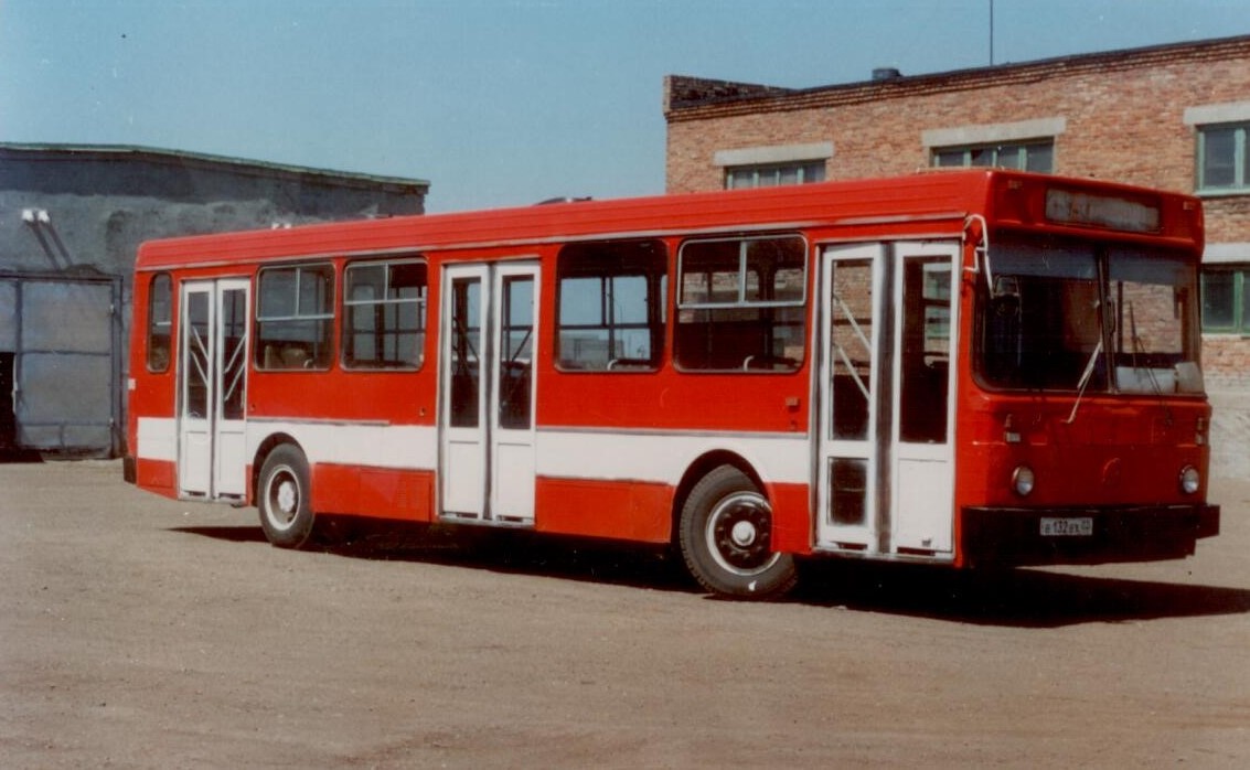 Ufa, LiAZ-5256.00 # В 132 ВХ 02