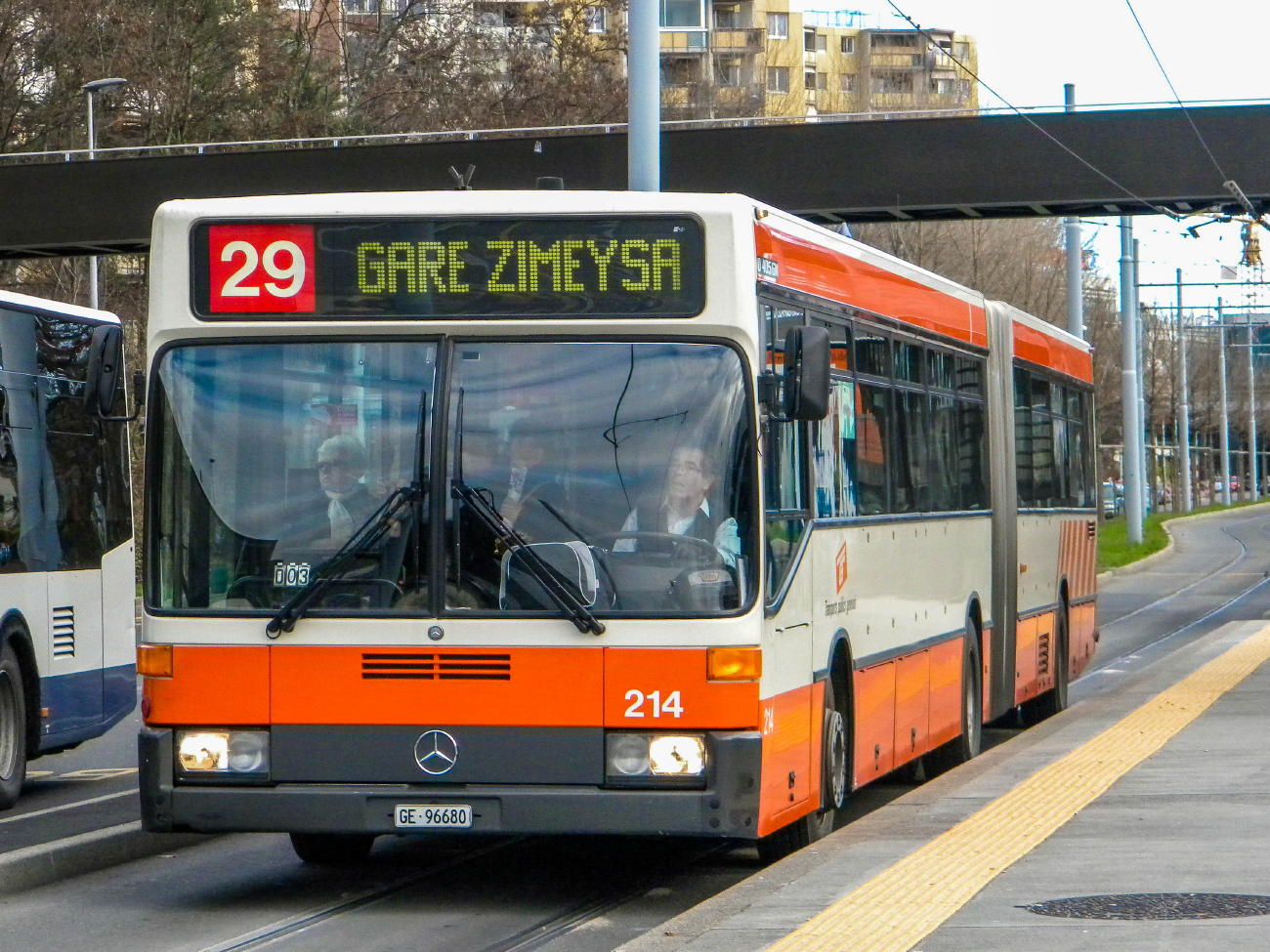 Geneva, Mercedes-Benz O405GN № 214