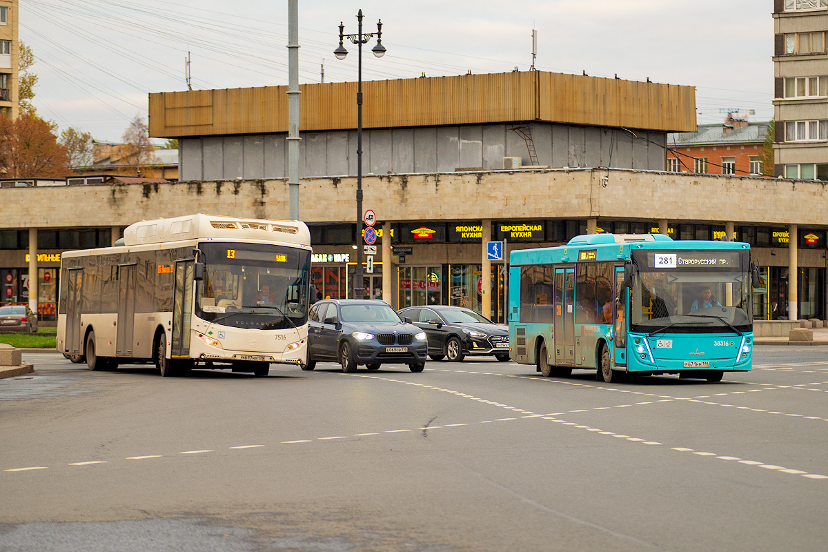 Saint Petersburg, Volgabus-5270.G2 (CNG) č. 7516; Saint Petersburg, МАЗ-206.947 č. 38316