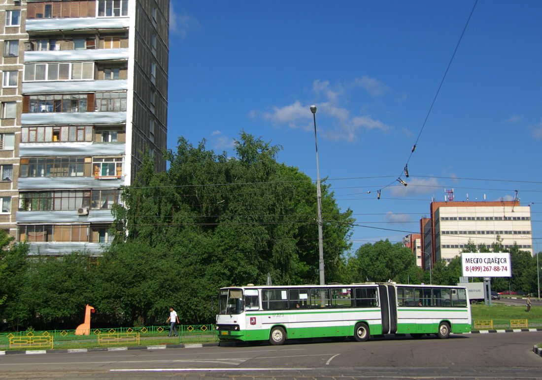 Moscow, Ikarus 280.33M # 17325