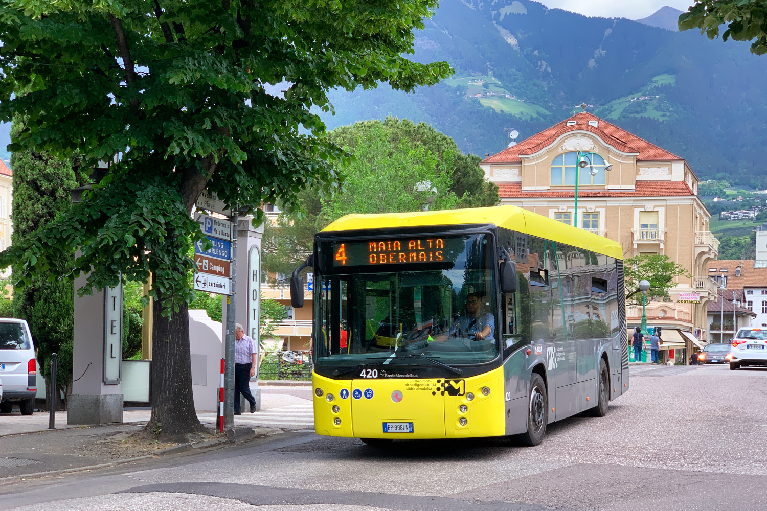 Bolzano, BredaMenariniBus VivaCity+ M # 420