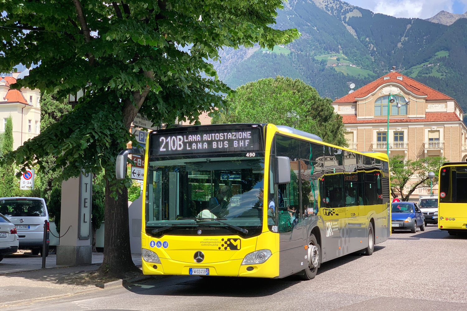 Bolzano, Mercedes-Benz Citaro C2 Hybrid No. 490