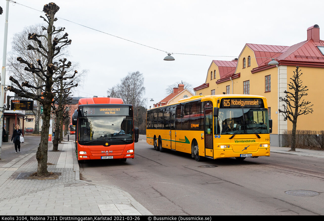 Karlstad, MAN A26 Lion's City LL NL313-15 CNG # 3104; Uppsala, Volvo 8500LE # 7131
