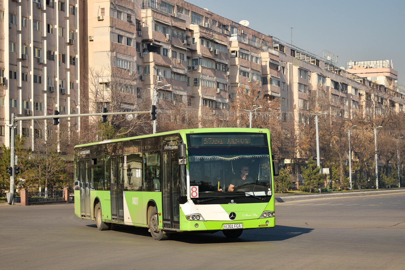 Tashkent, Mercedes-Benz Conecto II nr. 04017