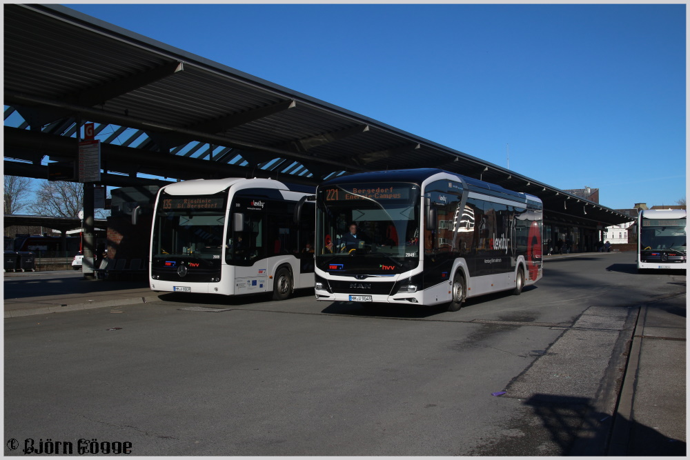 Hamburg, MAN 12E Lion's City NL367 # 2049