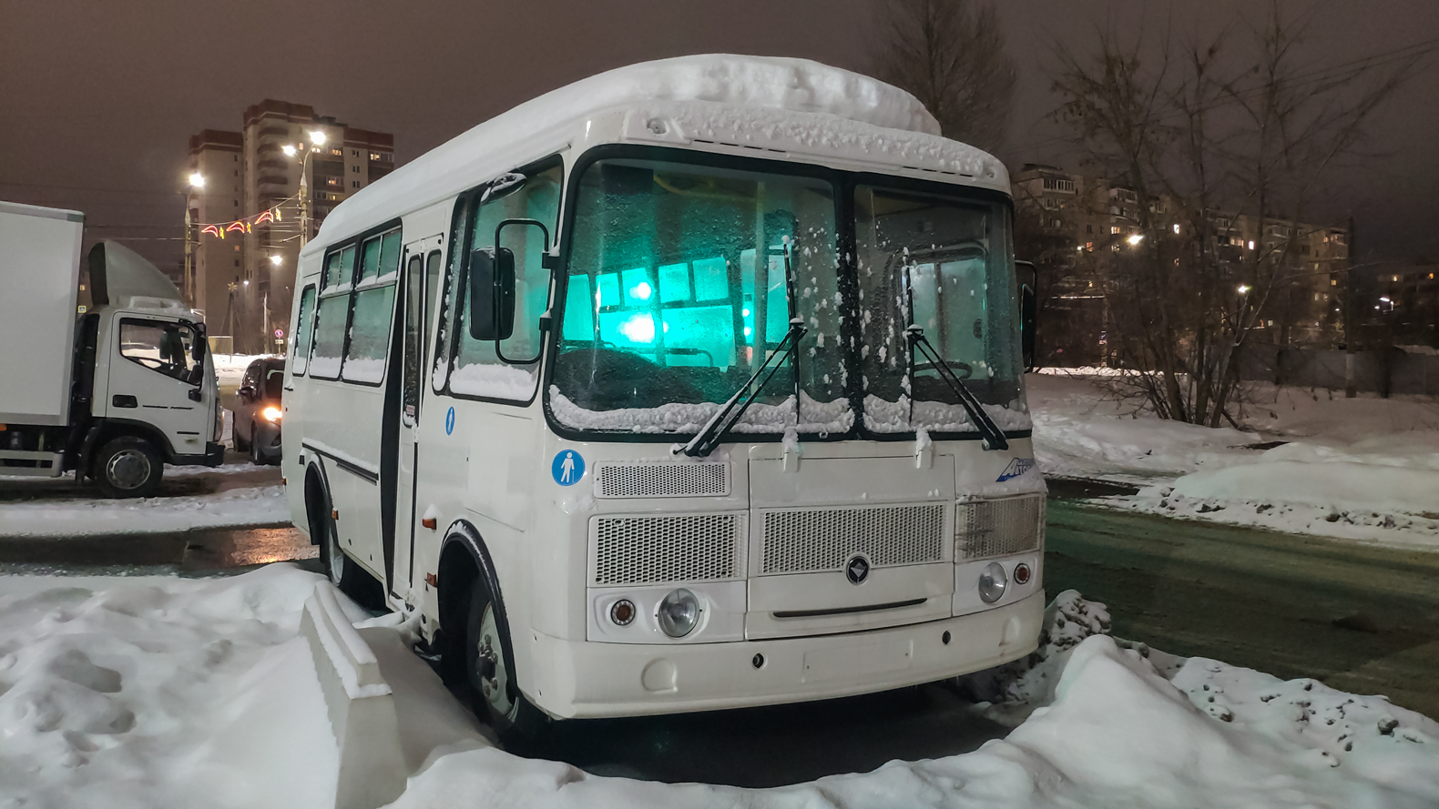 Vladimir — Buses without registration plates