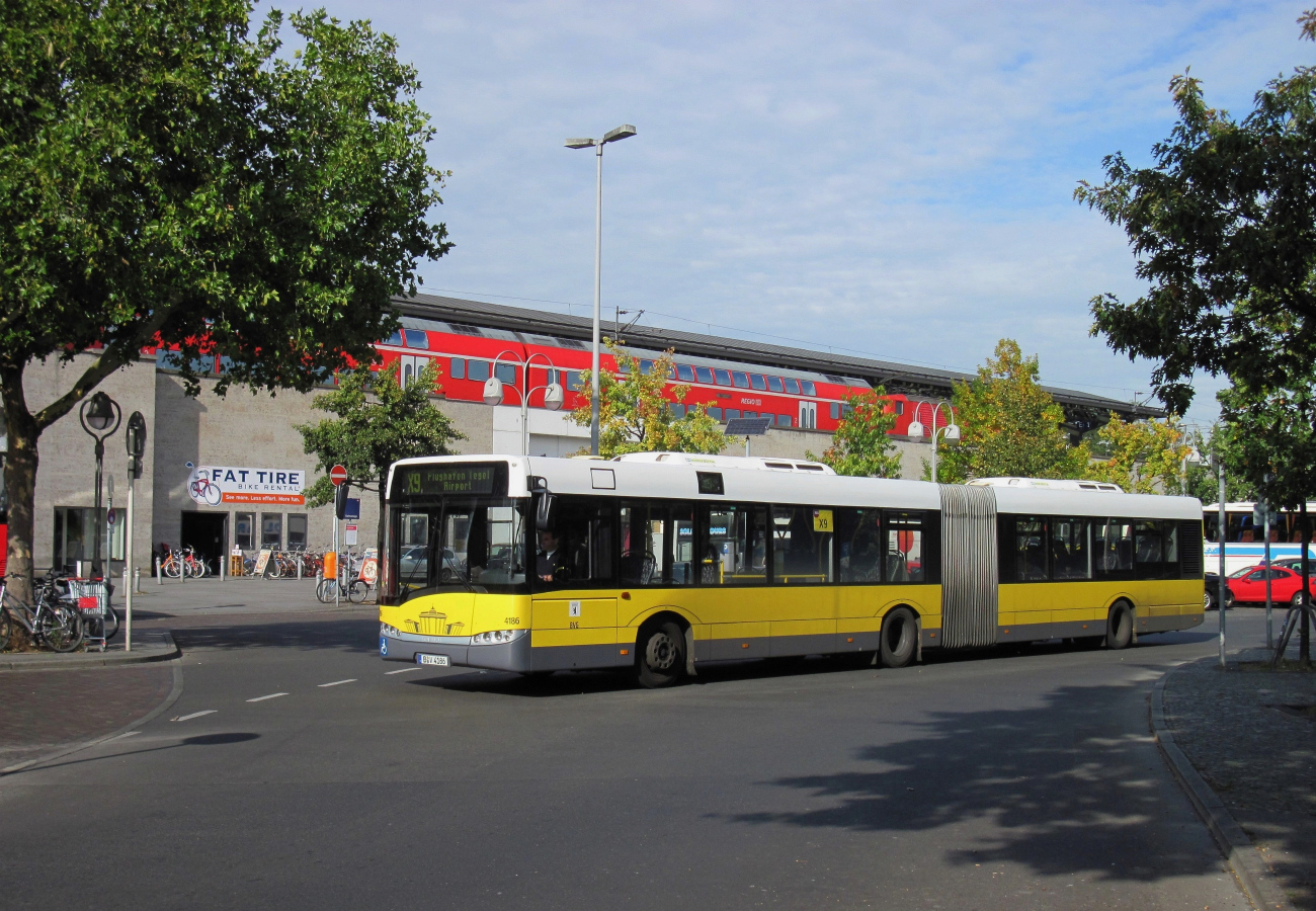 Берлин, Solaris Urbino III 18 № 4186