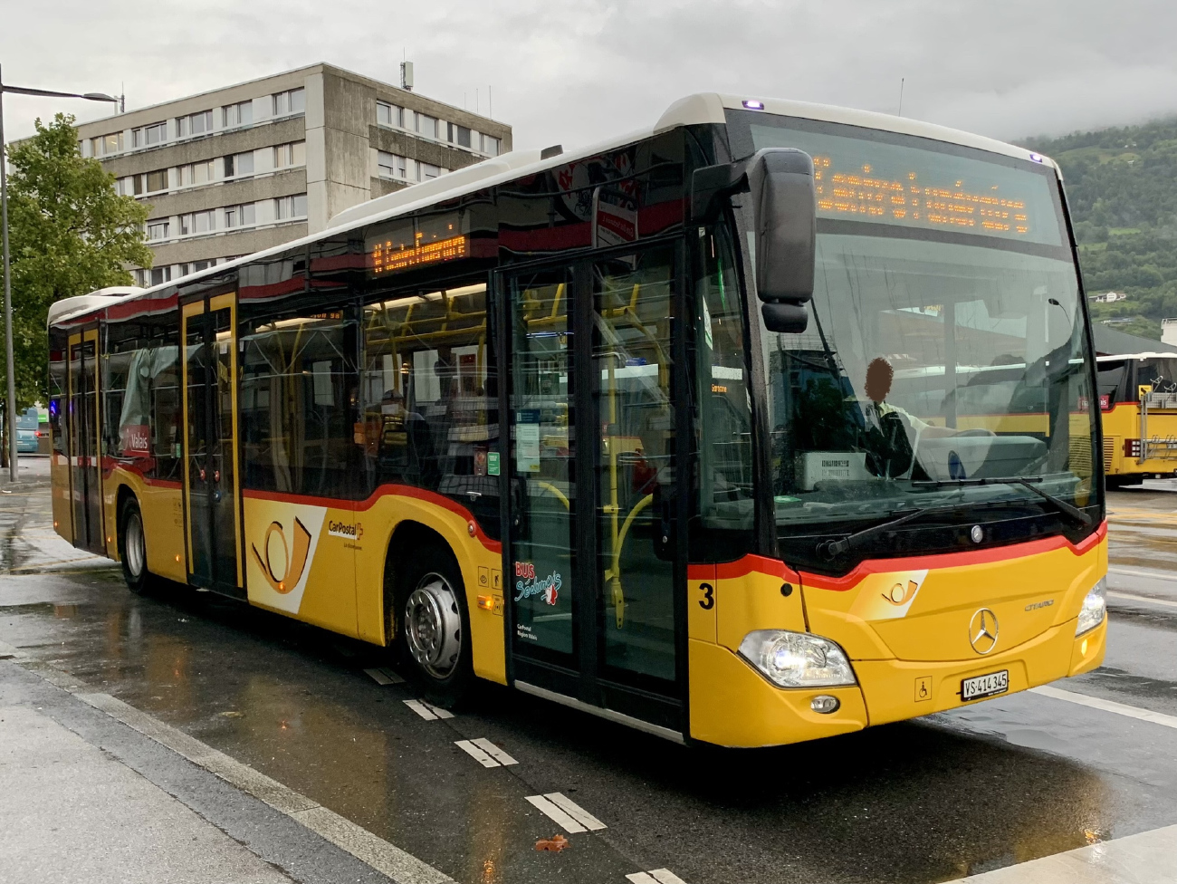 Sion, Mercedes-Benz Citaro C2 Hybrid No. 10957