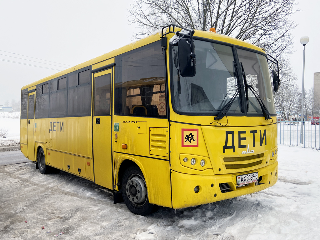 Pleschenici, MAZ-257.S40 # АХ 8098-5