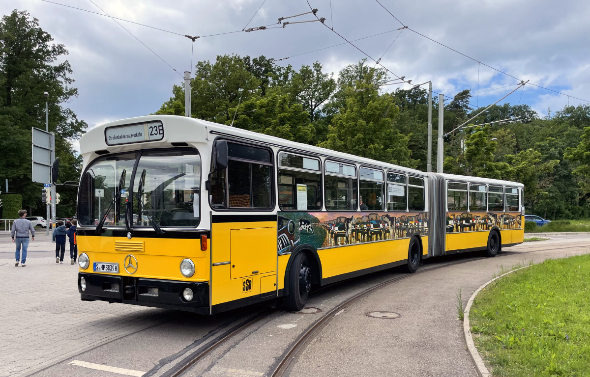 Stuttgart, Mercedes-Benz O305G # 7453