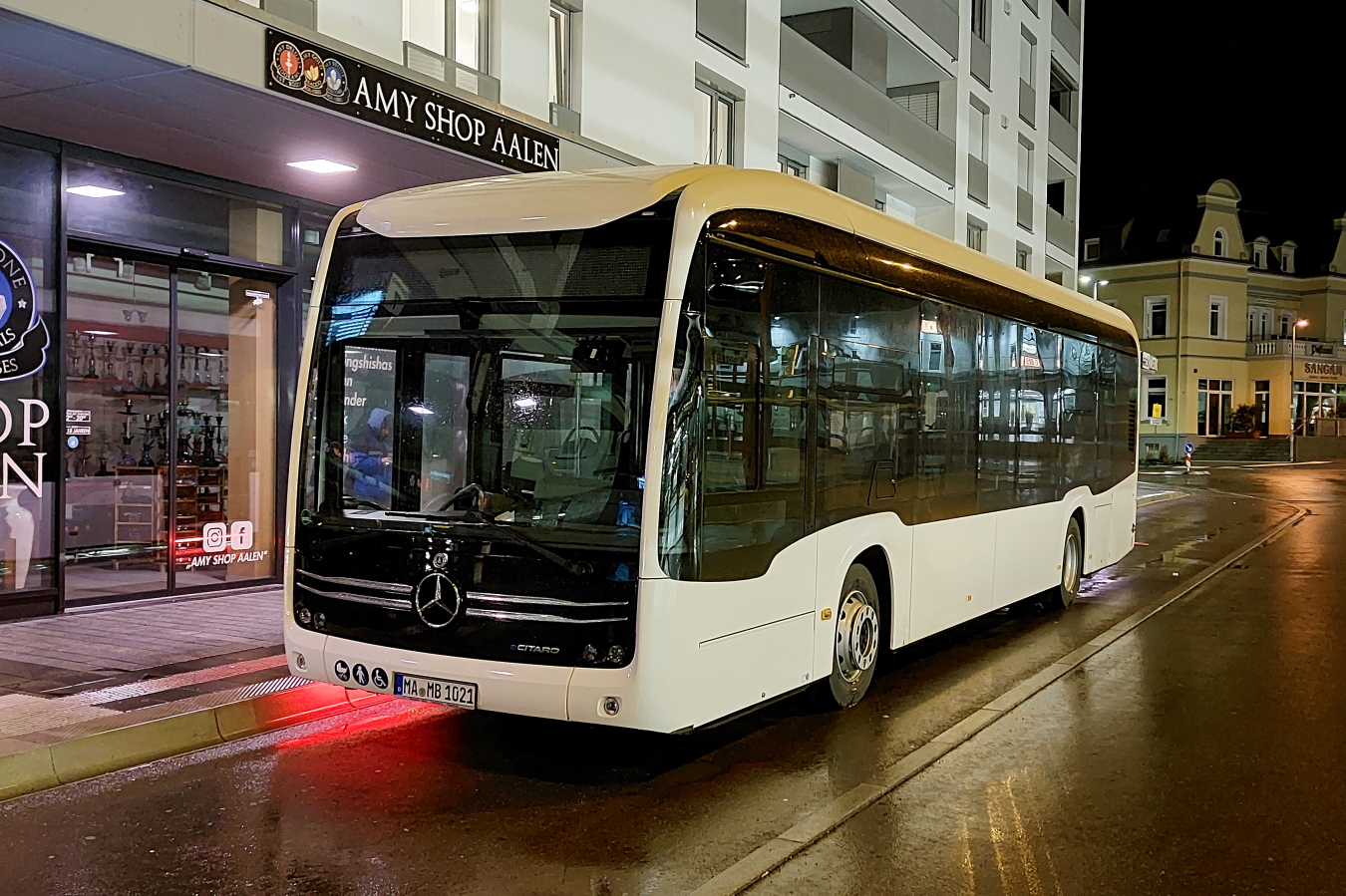 Aalen, Mercedes-Benz eCitaro # MA-MB 1021