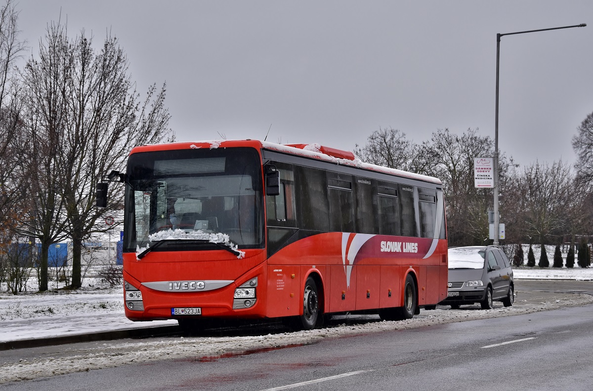 Bratysława, IVECO Crossway Line 12M # BL-523JA