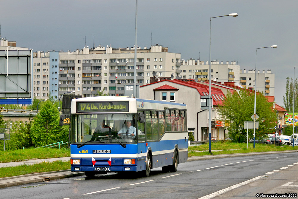Cracow, Jelcz M121MB nr. DJ654