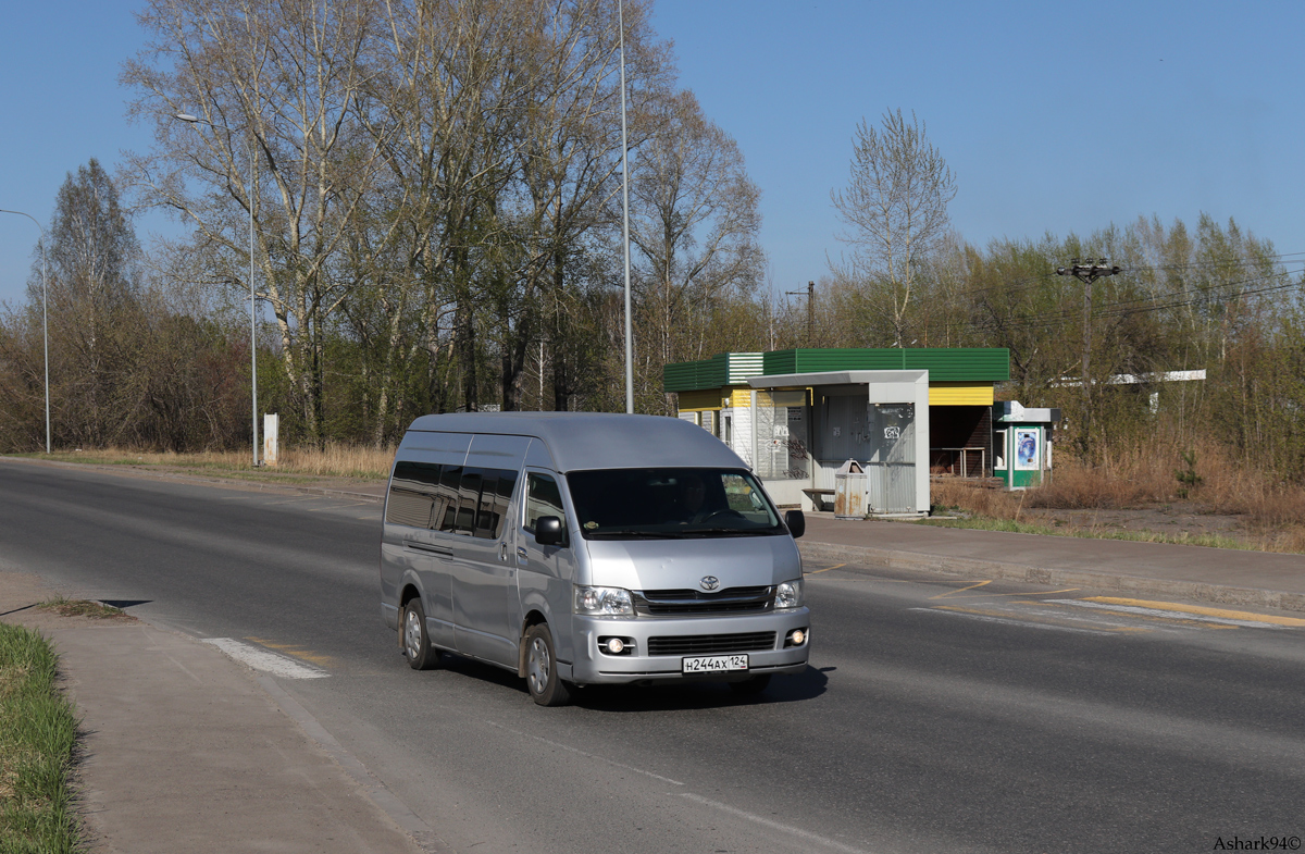 Zheleznogorsk (Krasnoyarskiy krai), Toyota HiAce GL # Н 244 АХ 124