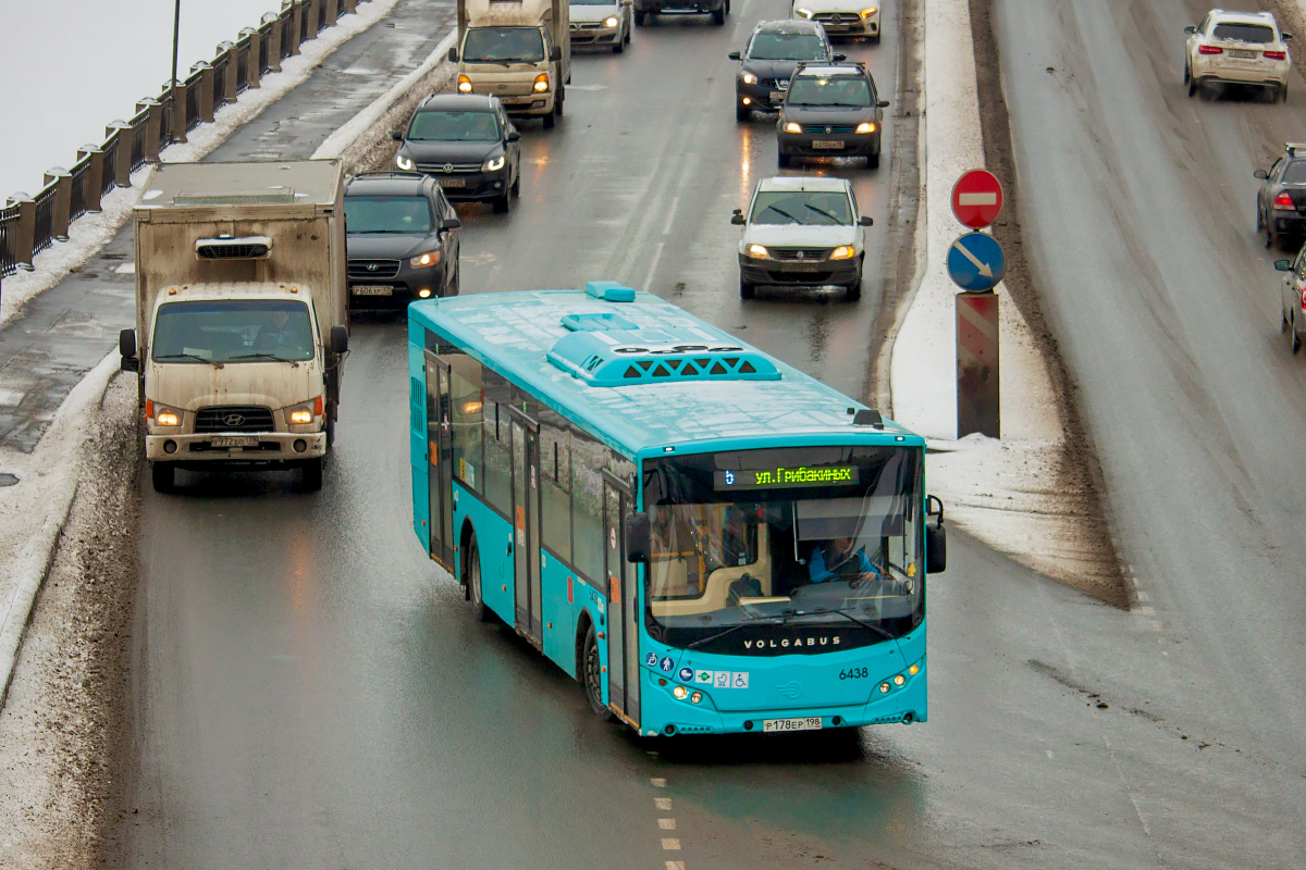 San Pietroburgo, Volgabus-5270.G2 (LNG) # 6438