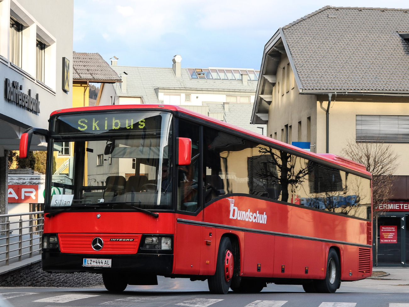 Lienz, Mercedes-Benz O550 Integro # LZ-444 AL