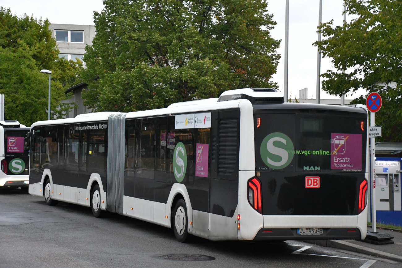 Ulm, MAN 18C Lion's City NG360 EfficientHybrid # UL-A 9045; Stuttgart — SEV Stammstreckensperrung S-Bahn Stuttgart